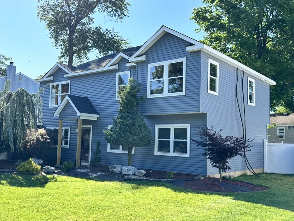 Emergency shingle roofing service in Parlin, NJ by Lang & Son's Construction
