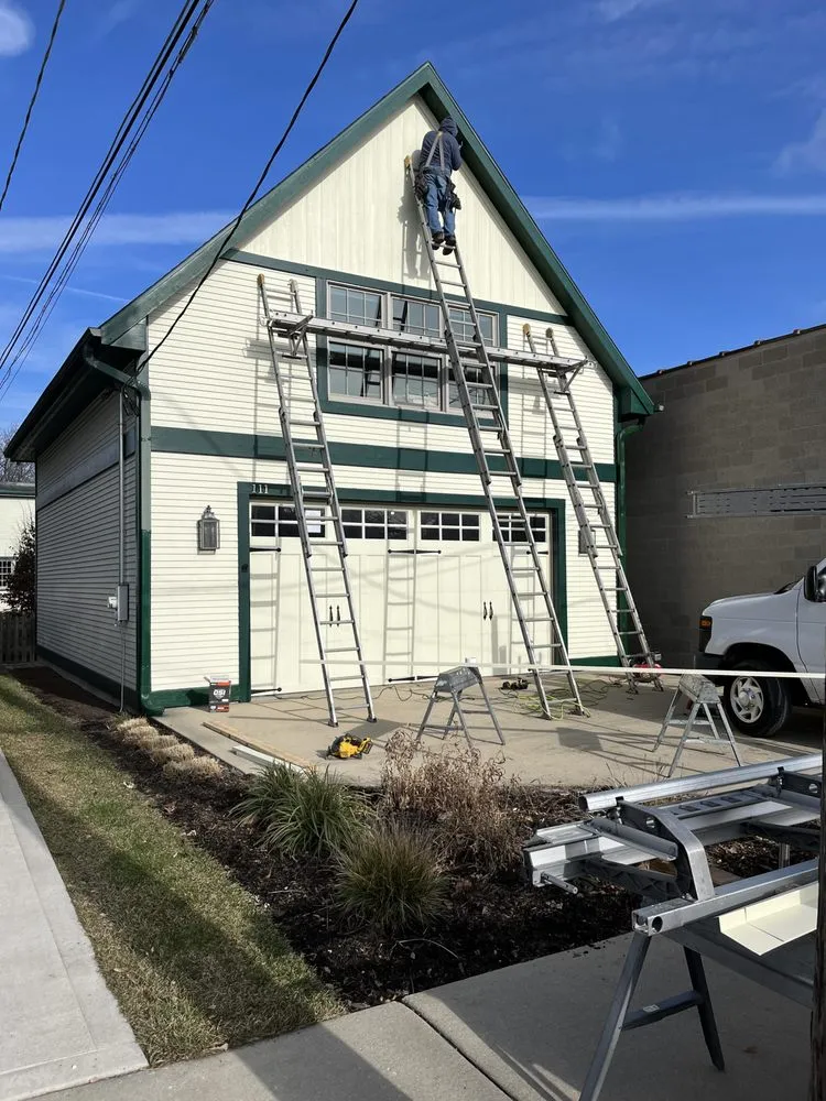 Slide of Lang Home Exteriors