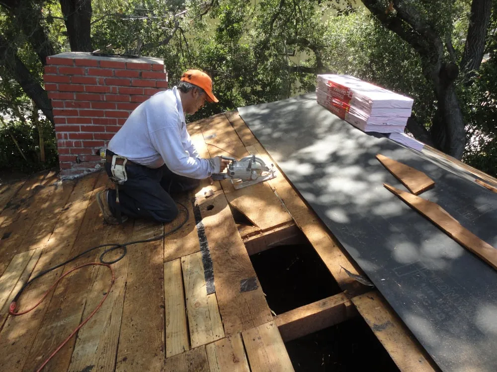 Slide of Lansford Roofing