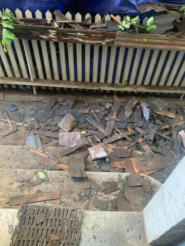 Slide of Lanuza Roofing