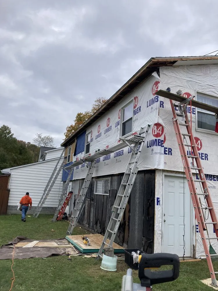 Slide of Lardieri Construction