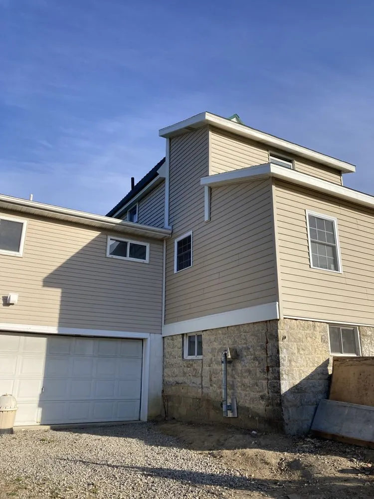 Slide of Lardieri Construction