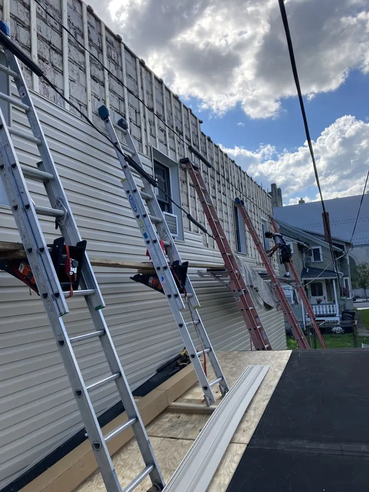 Slide of Lardieri Construction