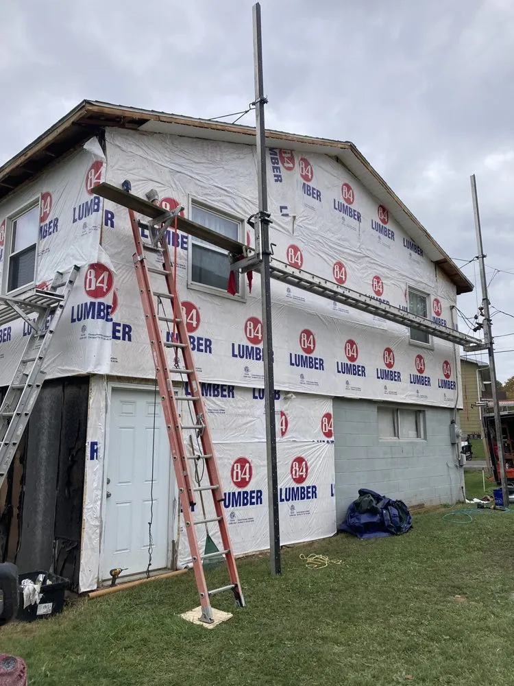 Slide of Lardieri Construction