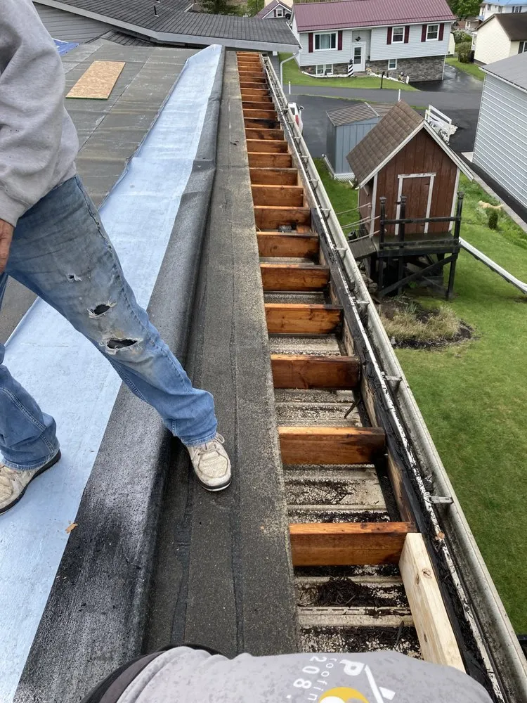 Slide of Lardieri Construction