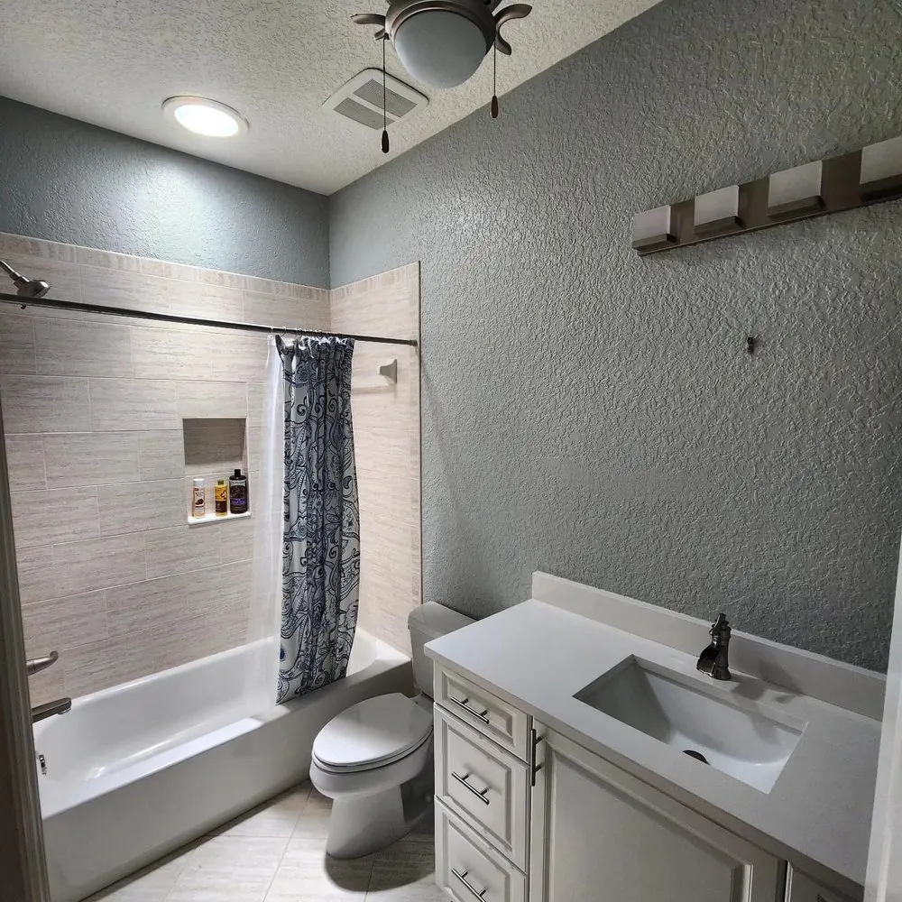 Slide of Larios Contracting