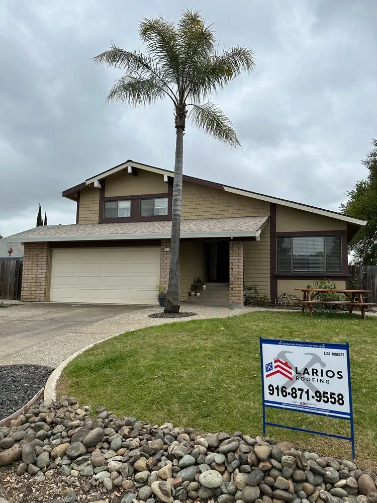 Slide of Larios Roofing