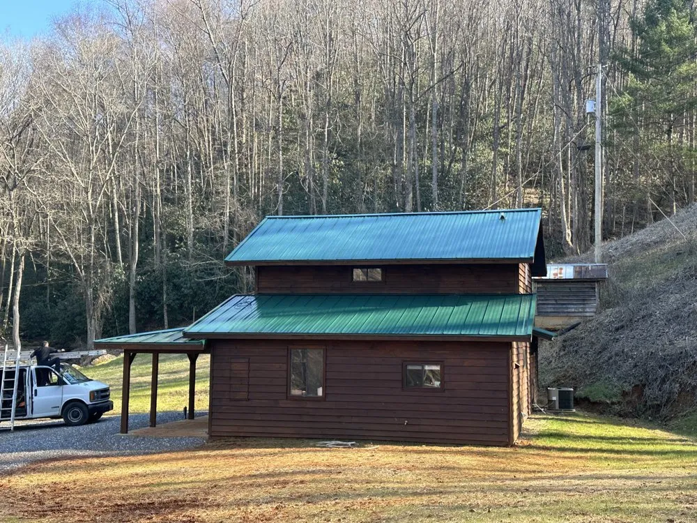 Slide of Larios Roofing