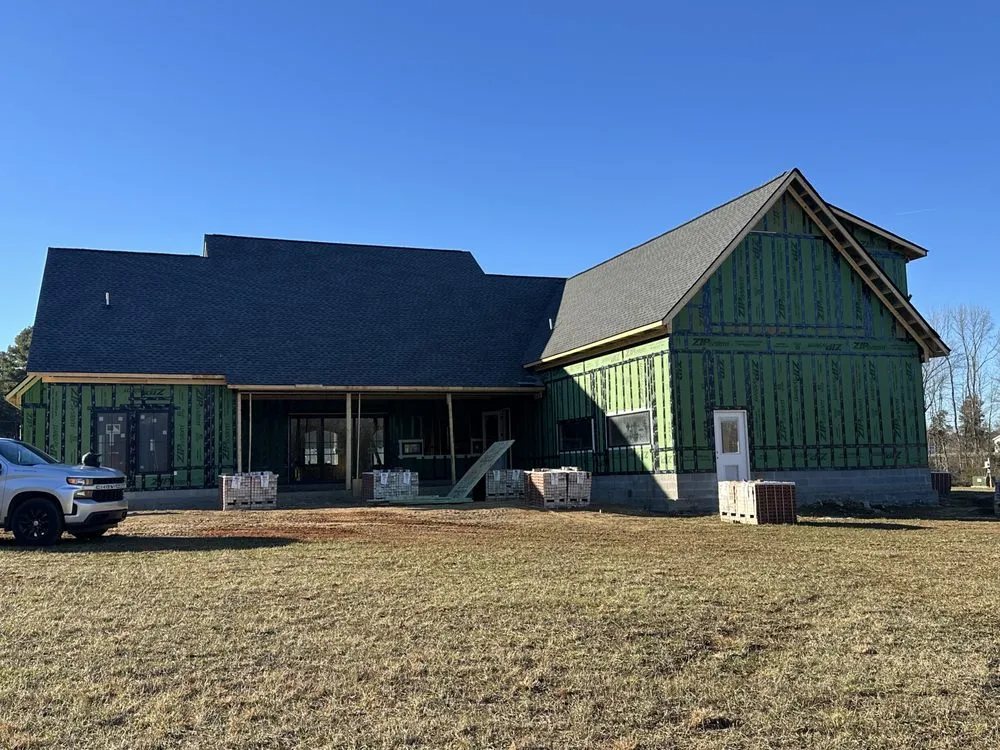 Slide of Larios Roofing