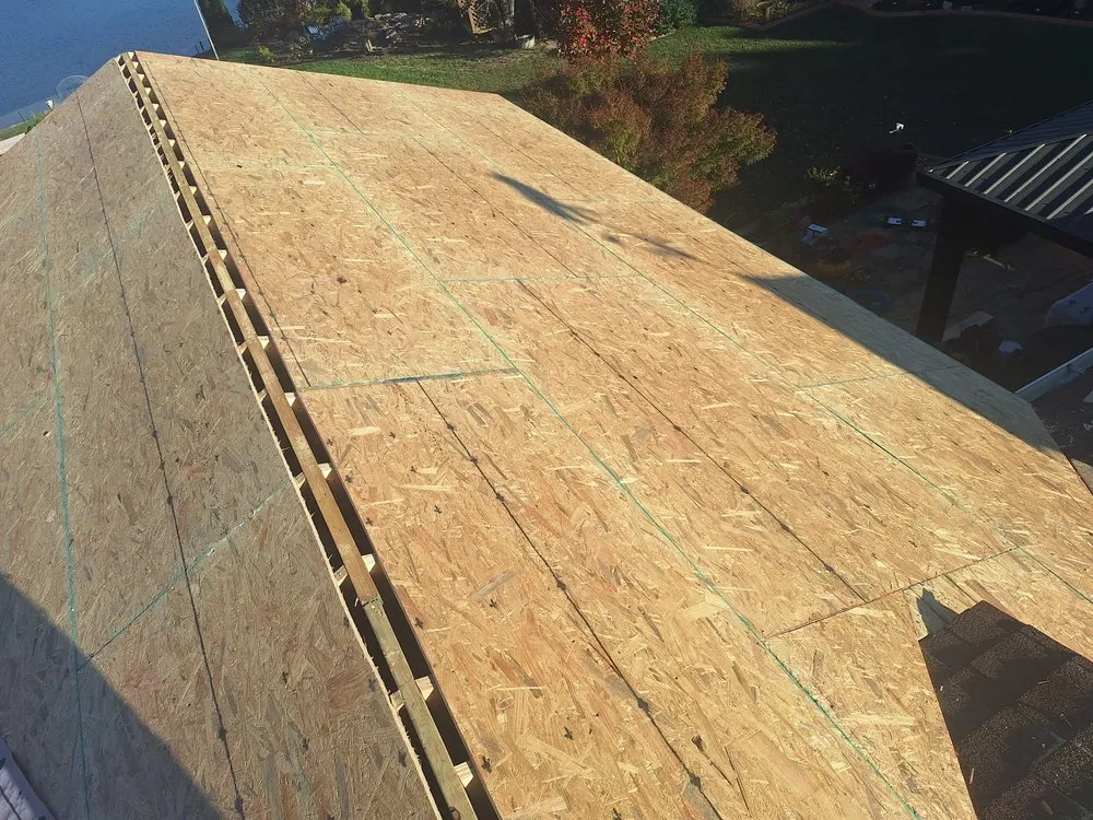 Slide of Larios Roofing