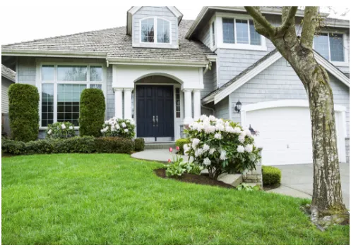 Slide of Larson Custom Contracting