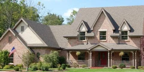 Slide of Larson Exteriors