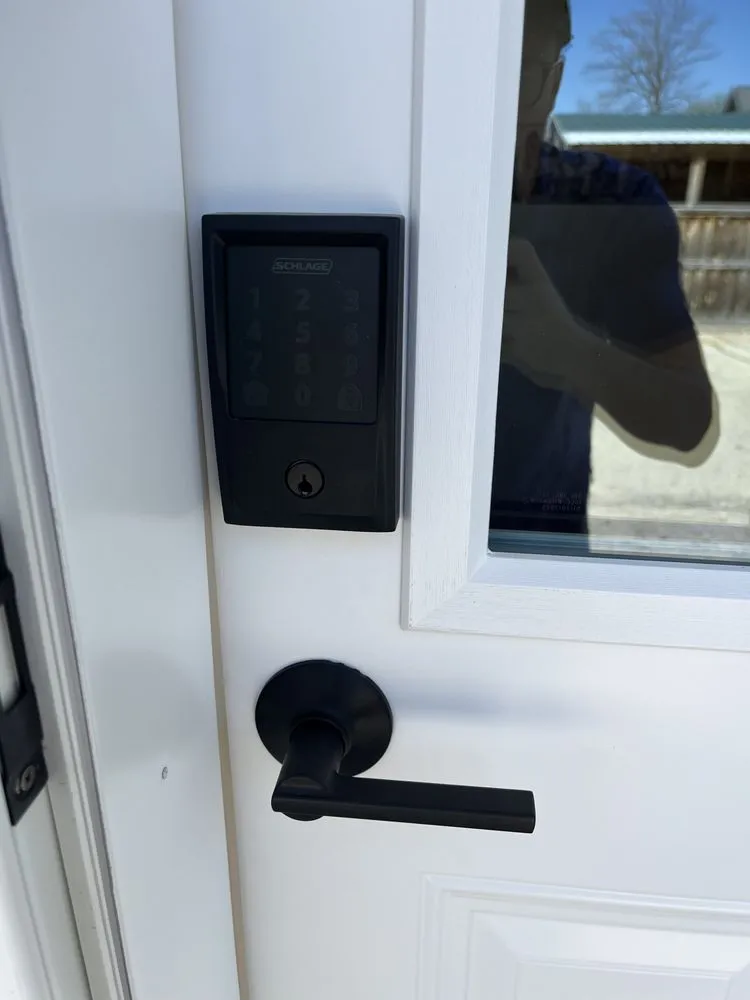 Slide of Larson Siding & Windows