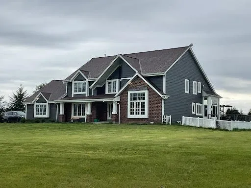 Slide of Larson's Home Exteriors