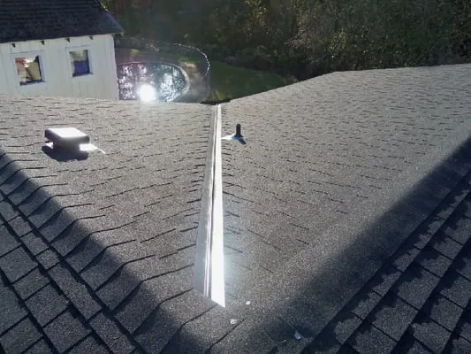 Last Hammer Roofing Logo