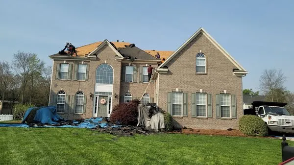 Lasting Impressions Roofing Logo