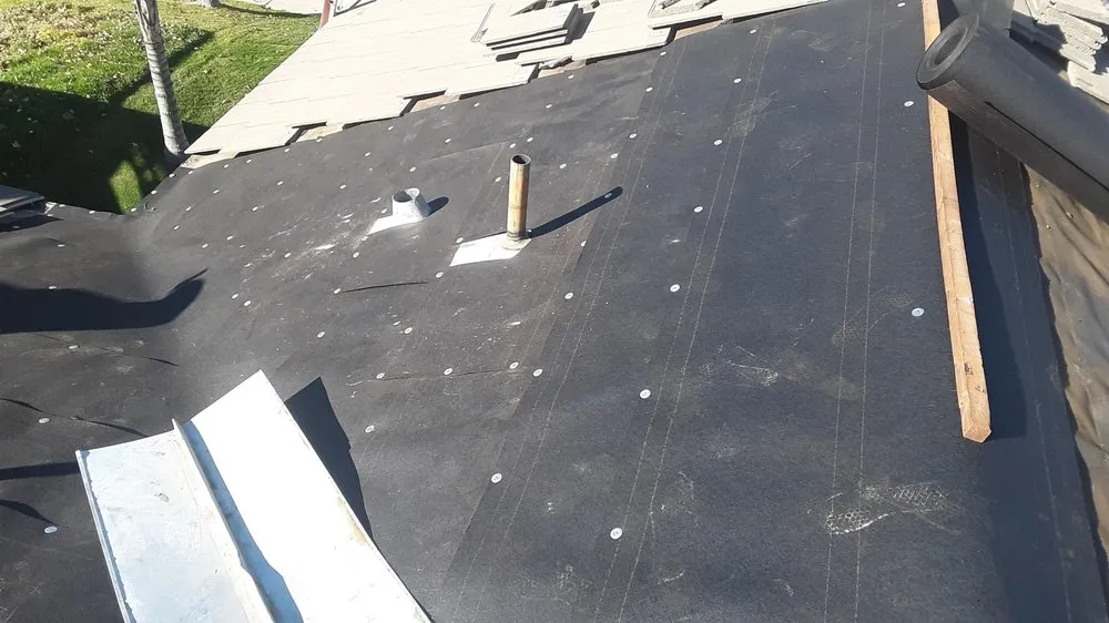 Slide of Latchford Roofing