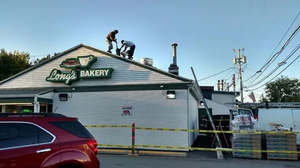 Lathrop Contracting Logo