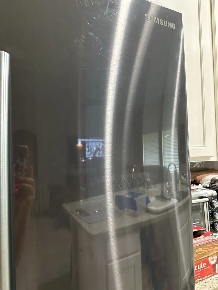 Slide of Latin Leydes Cleaning Services