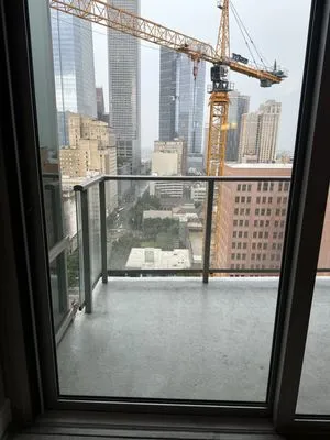 Latin Leydes Cleaning Services Logo