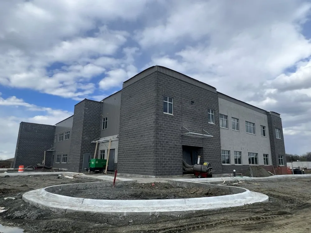 Slide of Latino Roofing