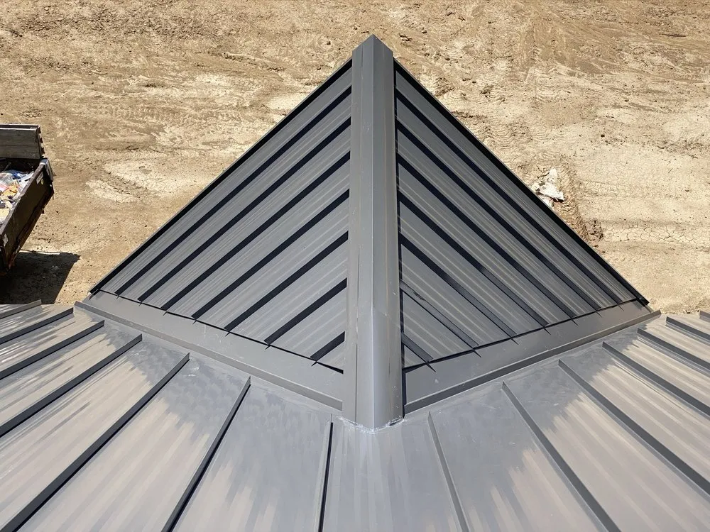 Slide of Laurel Builders