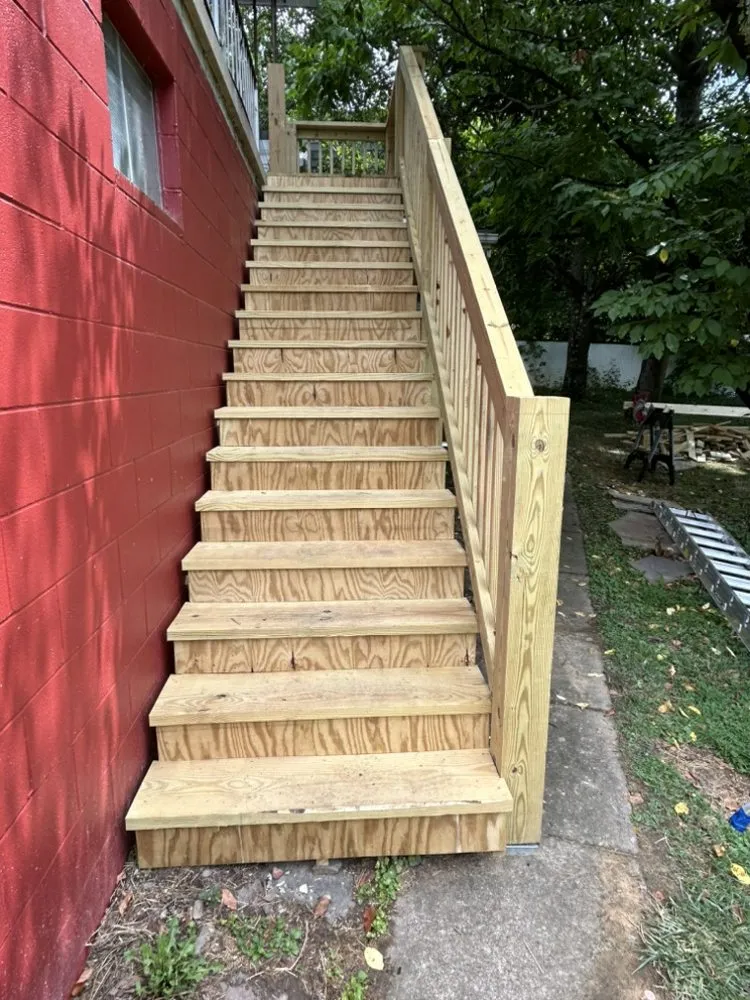 Slide of Laurel Builders