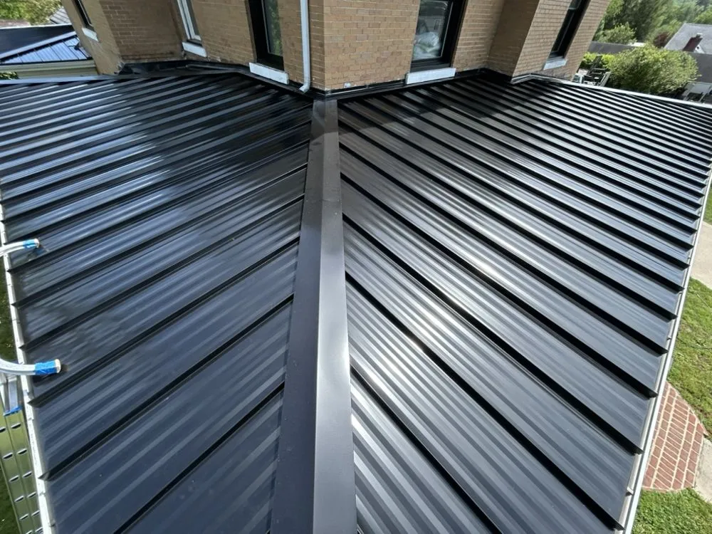 Slide of Laurel Builders