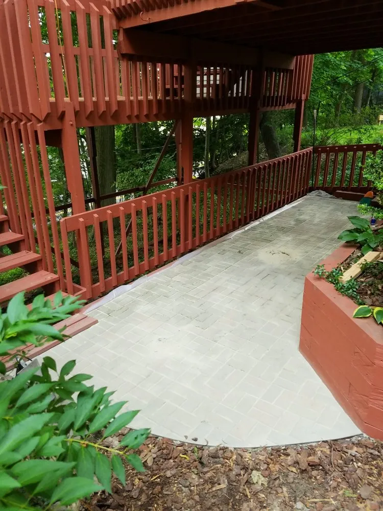 Slide of Lauro General Construction