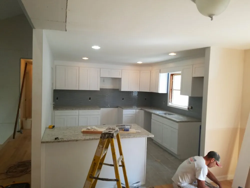 Slide of Lauro General Construction