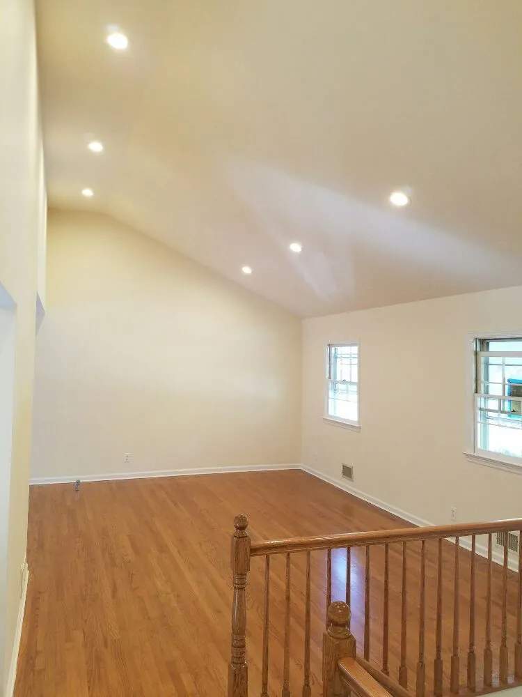 Slide of Lauro General Construction