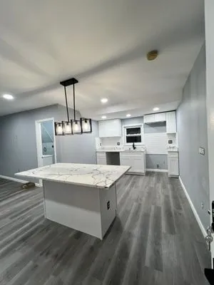 Lauro General Construction Logo