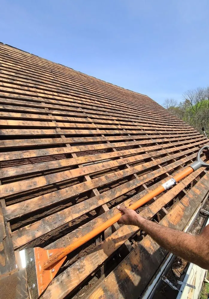 Slide of LAUZON’S CONSTRUCTION