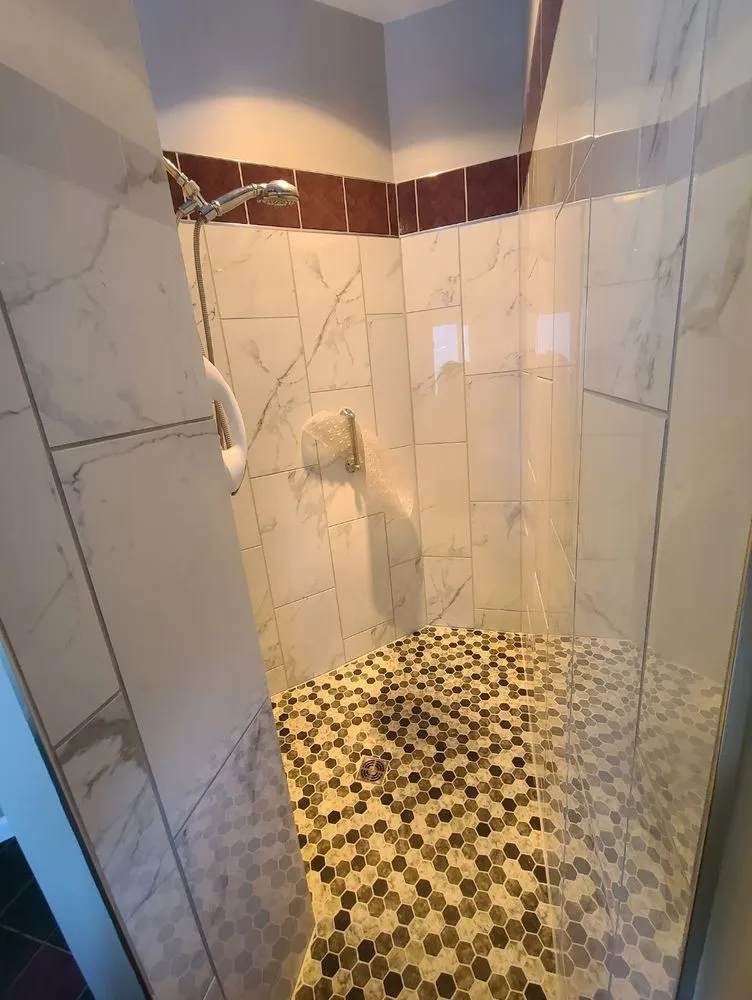 Slide of LAUZON’S CONSTRUCTION