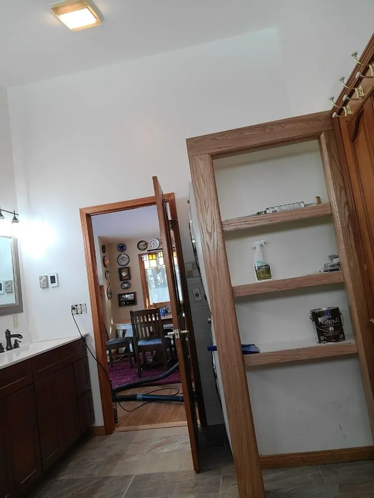 Slide of LAUZON’S CONSTRUCTION