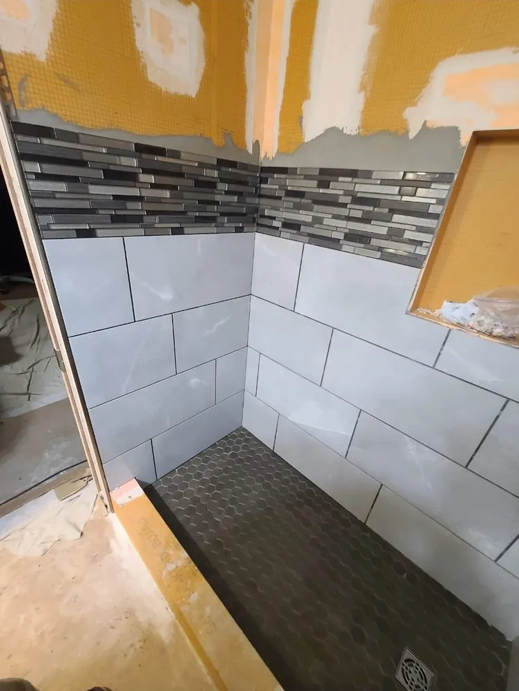 Slide of LAUZON’S CONSTRUCTION