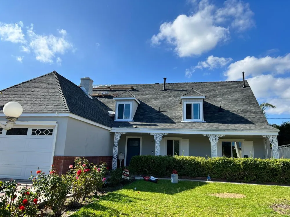 Slide of Lazaros Roofing