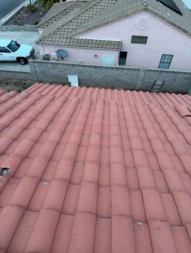 Slide of LB Banuelos Roofing