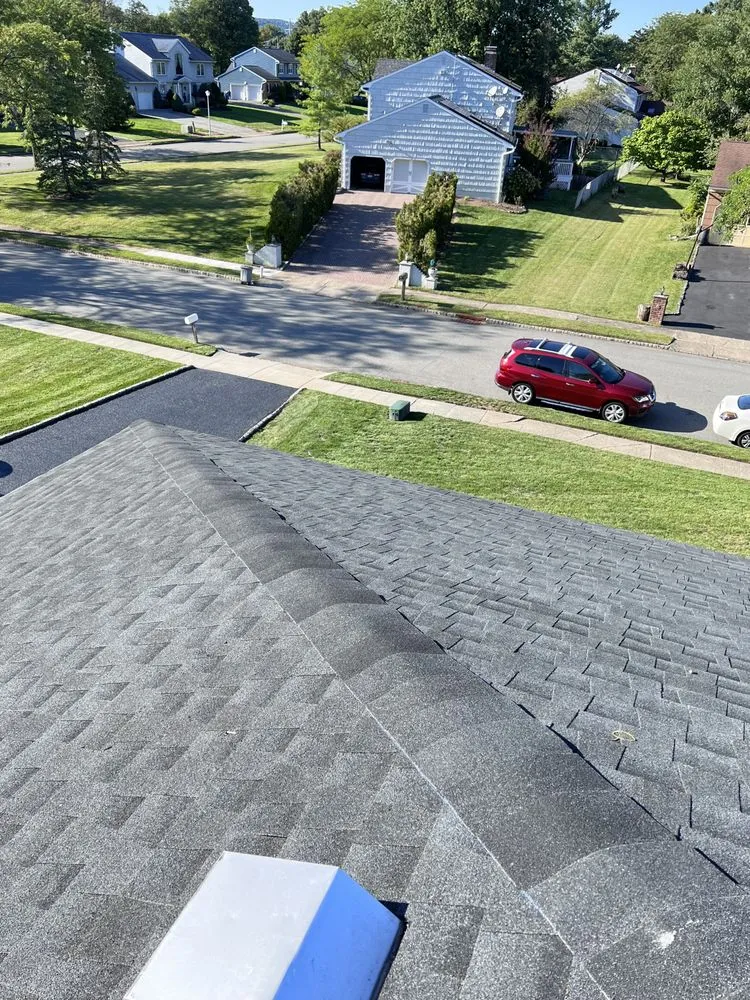 Slide of L&B General Contractor