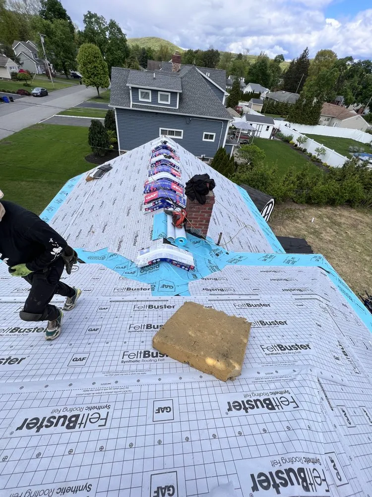 Slide of L&B General Contractor