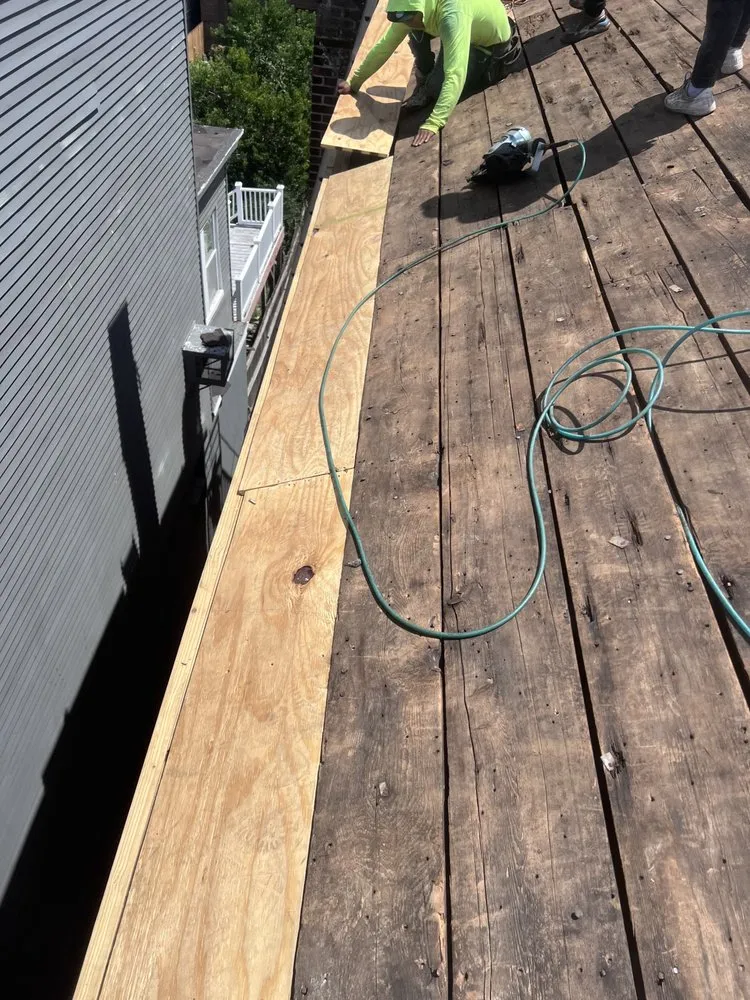 Slide of L&B General Contractor