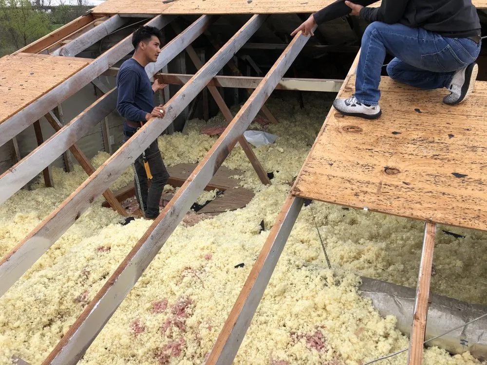 Slide of LC Roofing & Construction