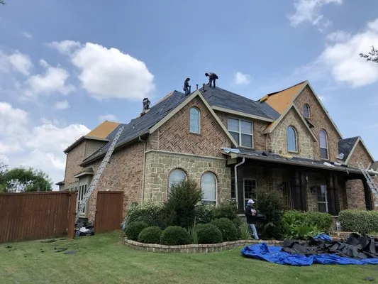 LC Roofing & Construction Logo