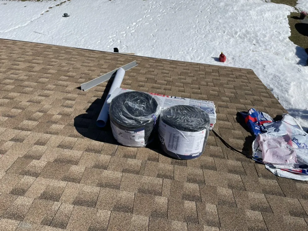 Slide of LE All Season Roofing & Siding