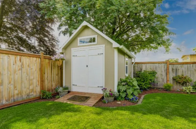 Slide of Le Luxe Handyman Services