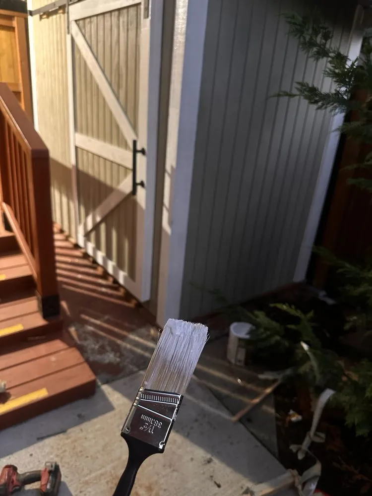 Slide of Le Luxe Handyman Services