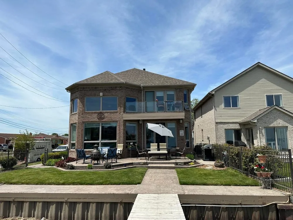 Expert roof leak repair with free inspection across St Clair Shores, MI - Leach Construction