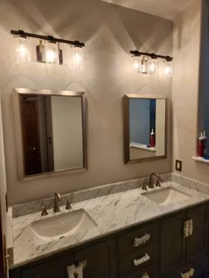 Leading Edge Renovation Logo