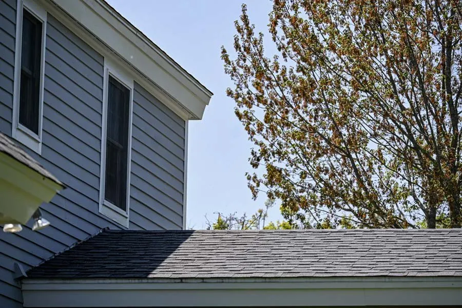 Slide of Leading Edge Roofing