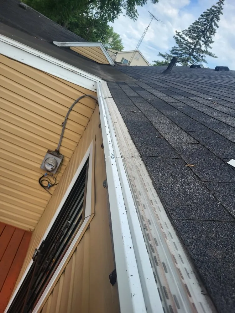 Slide of Leaf Maxx Home Solutions